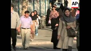 Unlicensed taxis are flourishing in Tehran screenshot 5