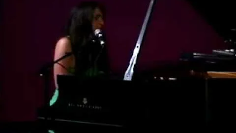 Stefani Germanotta (Lady GaGa) - Electric Kiss (Live at NYU)