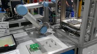 Universal Robots. Robot Tending. Fancort Industries, Inc.