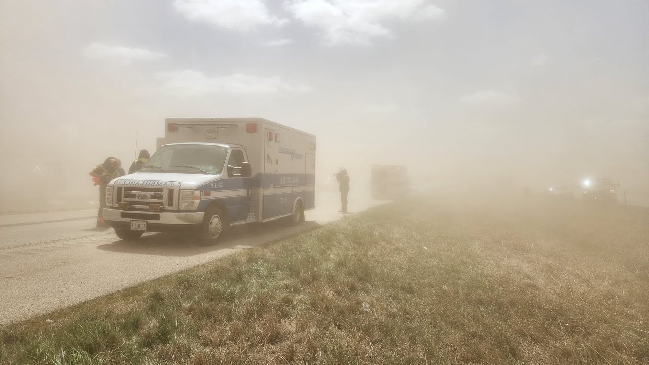 illinois-us-dust-storm-causes-massive-fatal-pileup-along-i-55-south