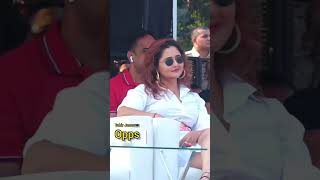 रशम दसई न सबकछ दख दय