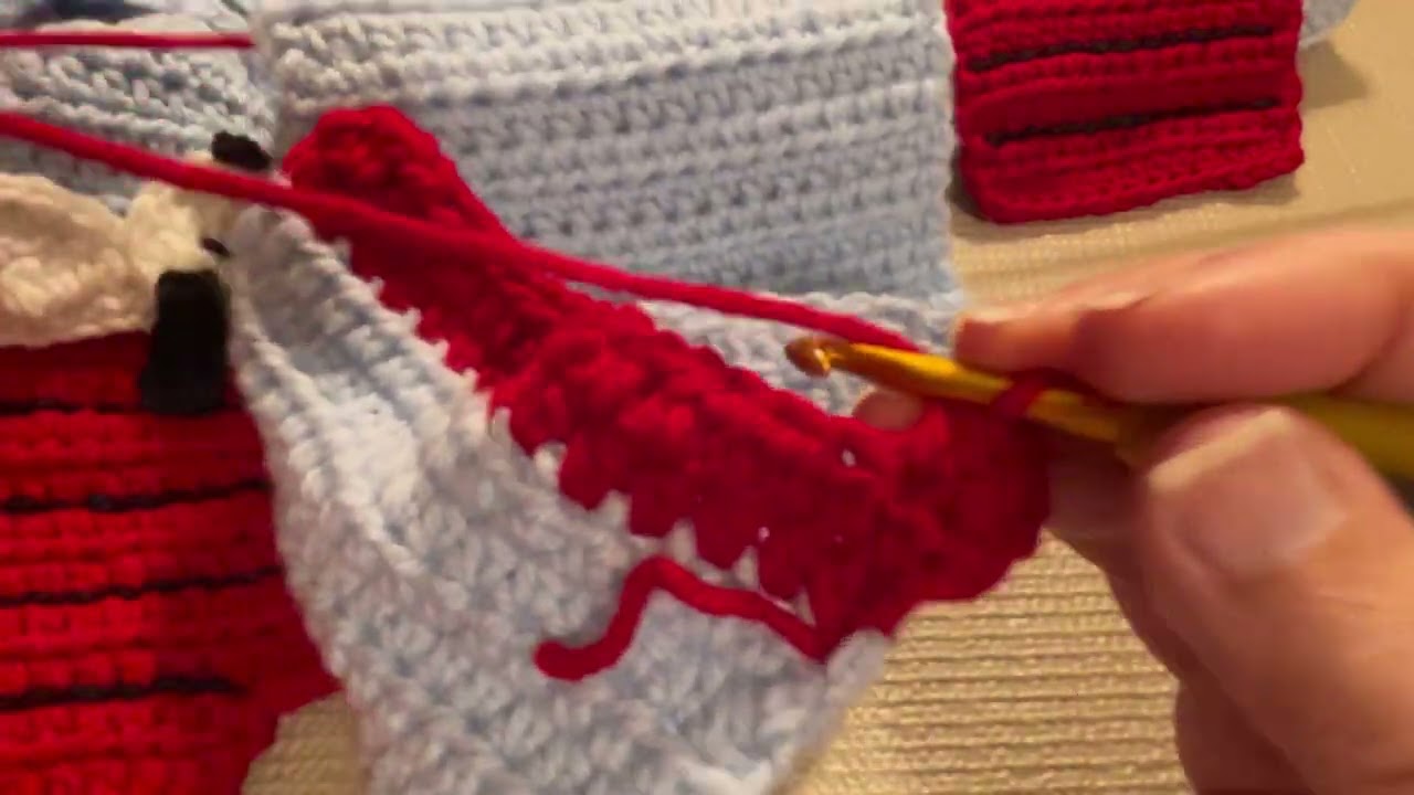 Snoopy Scarf Christmas in July #2. Please Subscribe & like Easy to follow tutorials. 