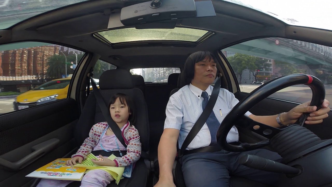 寶貝日記(小花妹妹星期日陪爸爸上班)GOPR8267