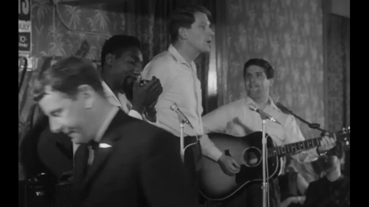 The Spinners Sing Dirty Old Town Gregsons Well Liverpool YouTube