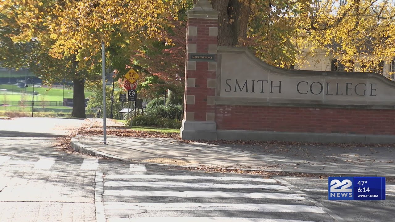 Smith College responds after professor accused of "racist propaganda"