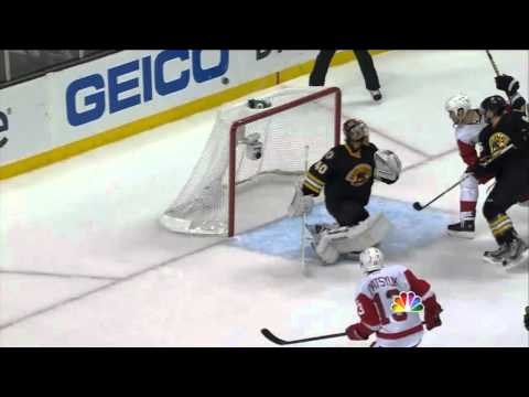 Pavel Datsyuk playing tough vs Zdeno Chara [HD]