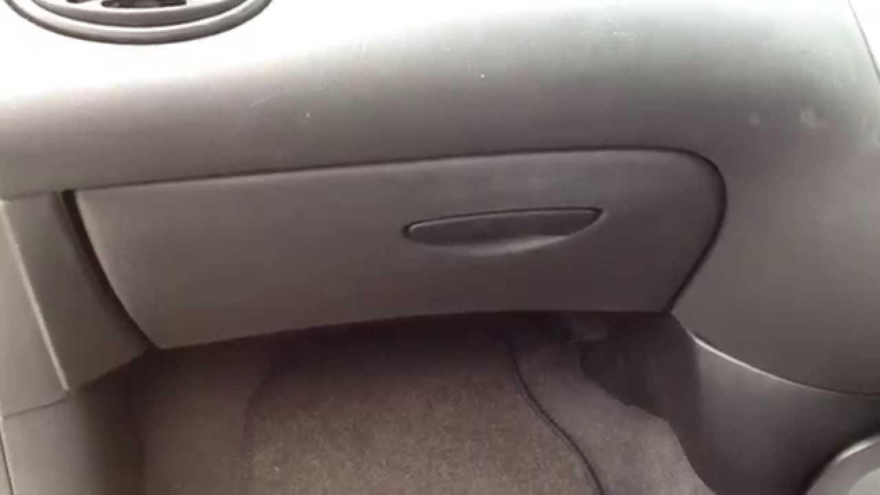 How To Get To Passenger Compartment Cabin Fuse Box On A Ford Focus Mk1