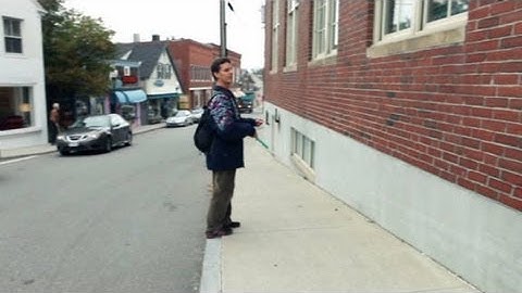 Human echolocation lets blind man 