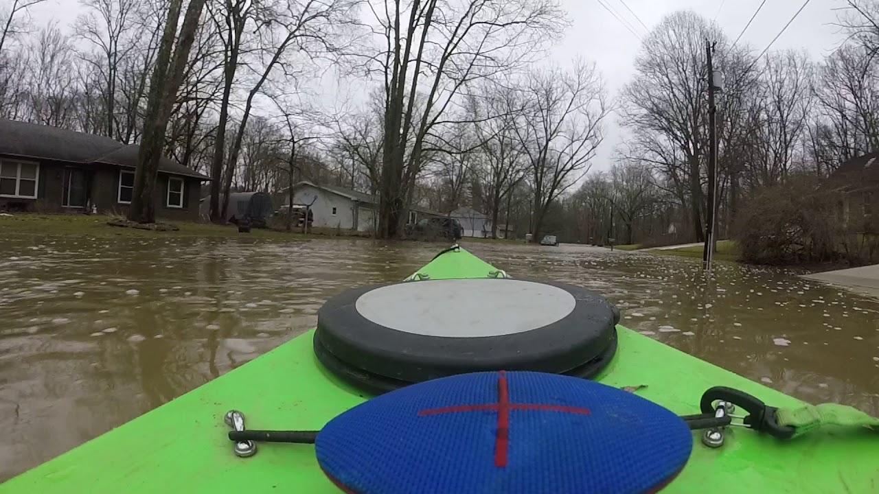 EPIC FLOOD FOOTAGE, Kayaking a neighborhood (Feb 21, 2018) YouTube
