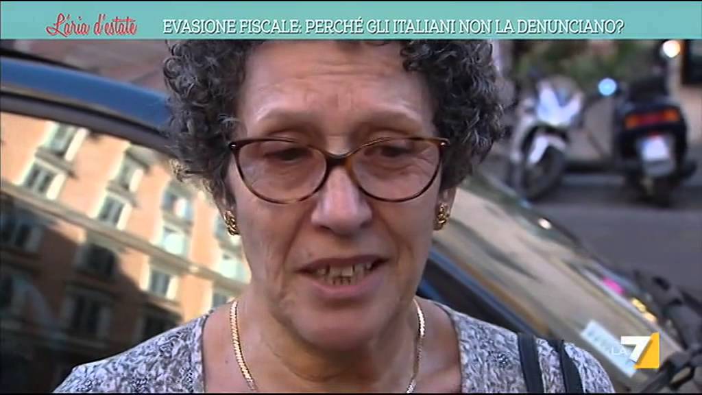 Evasione fiscale, perché gli italiani non la denunciano?