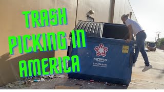 DUMPSTER DIVING at Apartment Complex and Behind Stores!