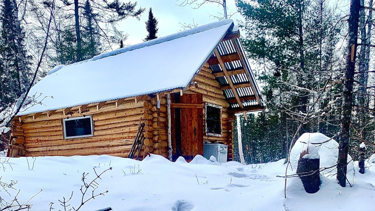 Remote Off Grid Log Cabin: The Band Is Back For The Winter - YouTube