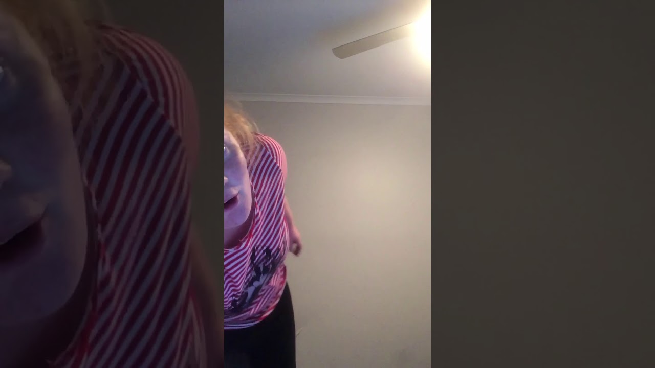 Teaching team 6 yolo how to do handstand splits. This video is for u only team 6 yolo.