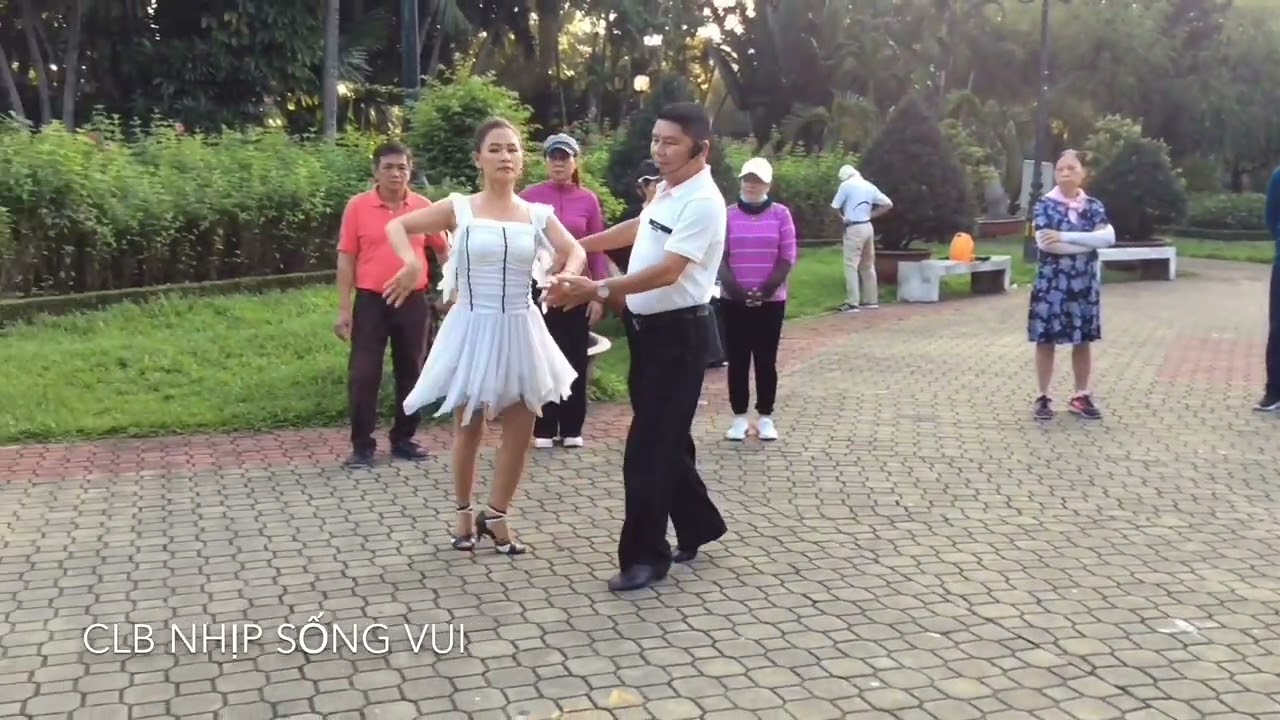 Valse 12 | Câu lạc bộ khiêu vũ NHỊP SỐNG VUI