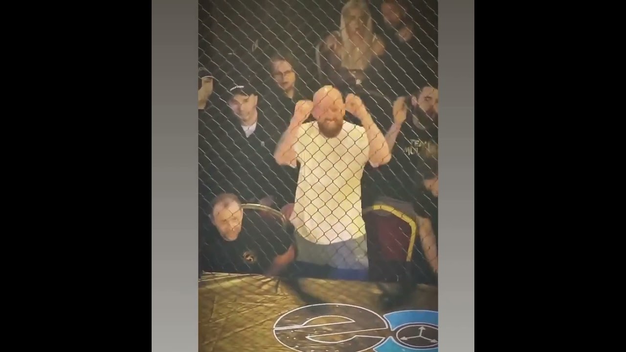 The reaction 🤩 Peter Queally after Conor McCarthy KO