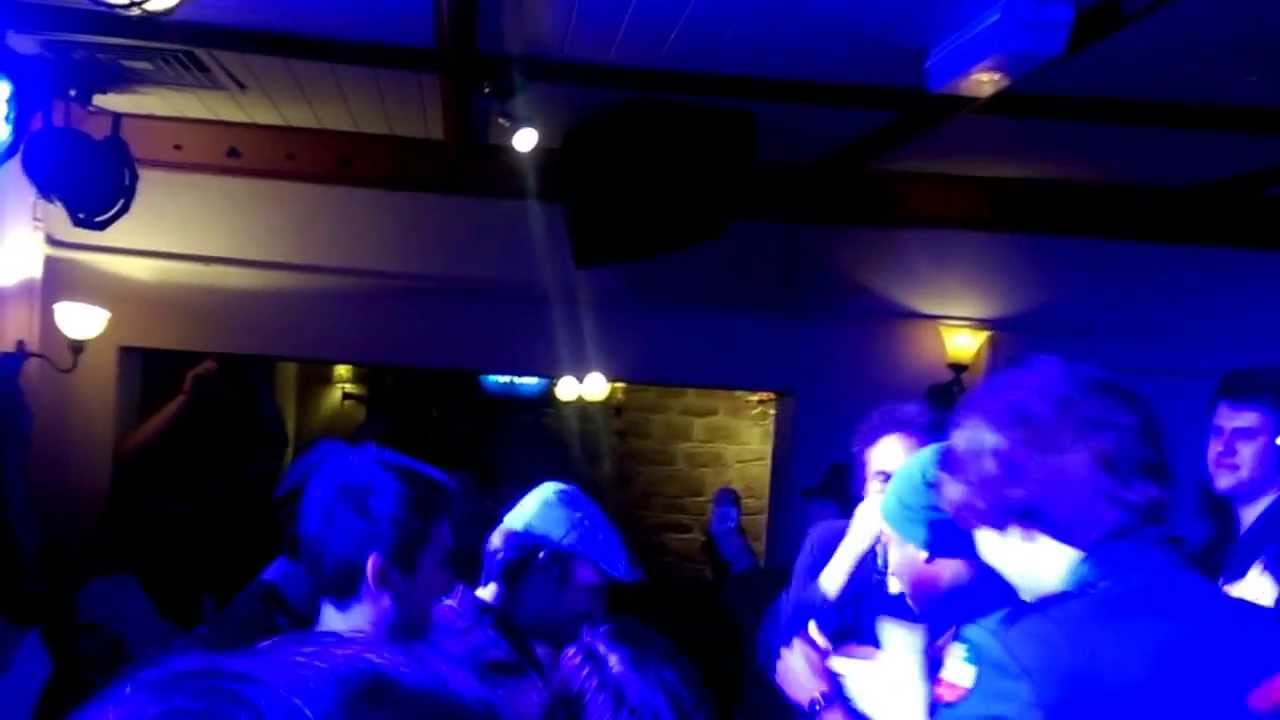 Si Genaro footing the shootage for chickentrain