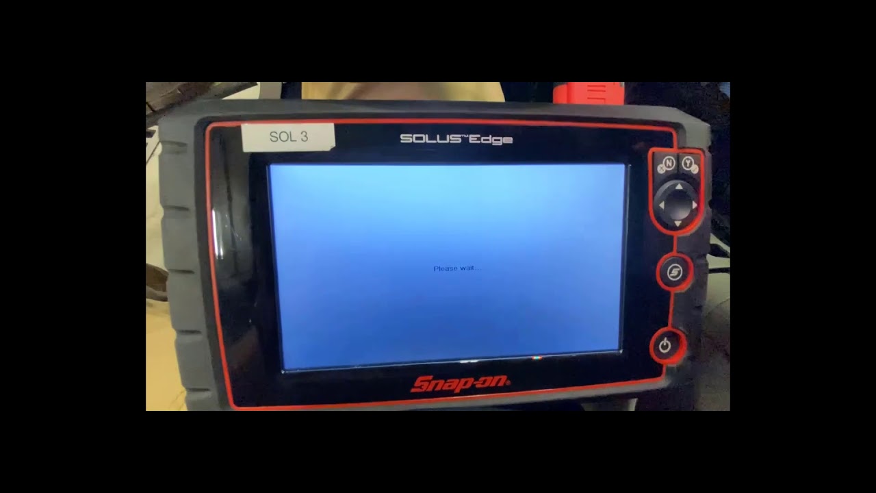 Scan Tools: Scanning for codes with a Snap-on Solus