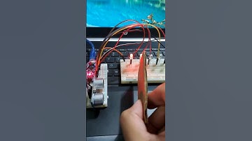 Controlando leds con Arduino y Sensor Ultrasónico #led #technology #arduino