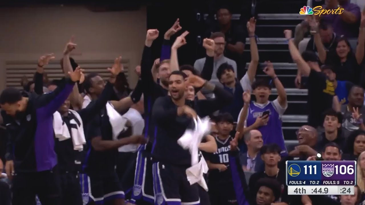Alex Len makes Kings' bench go wild after hitting a 3 pointer in a ...