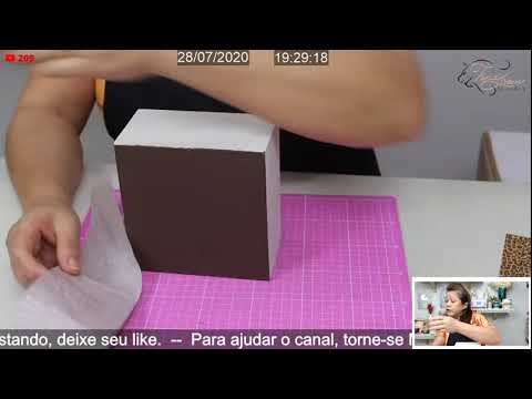 Caixa quadrada com Slim paper Onça Pintada - Tina Leon ao Vivo 28 jul 2020 - Caixa quadrada com Slim paper Onça Pintada - Tina Leon ao Vivo 28 jul 2020