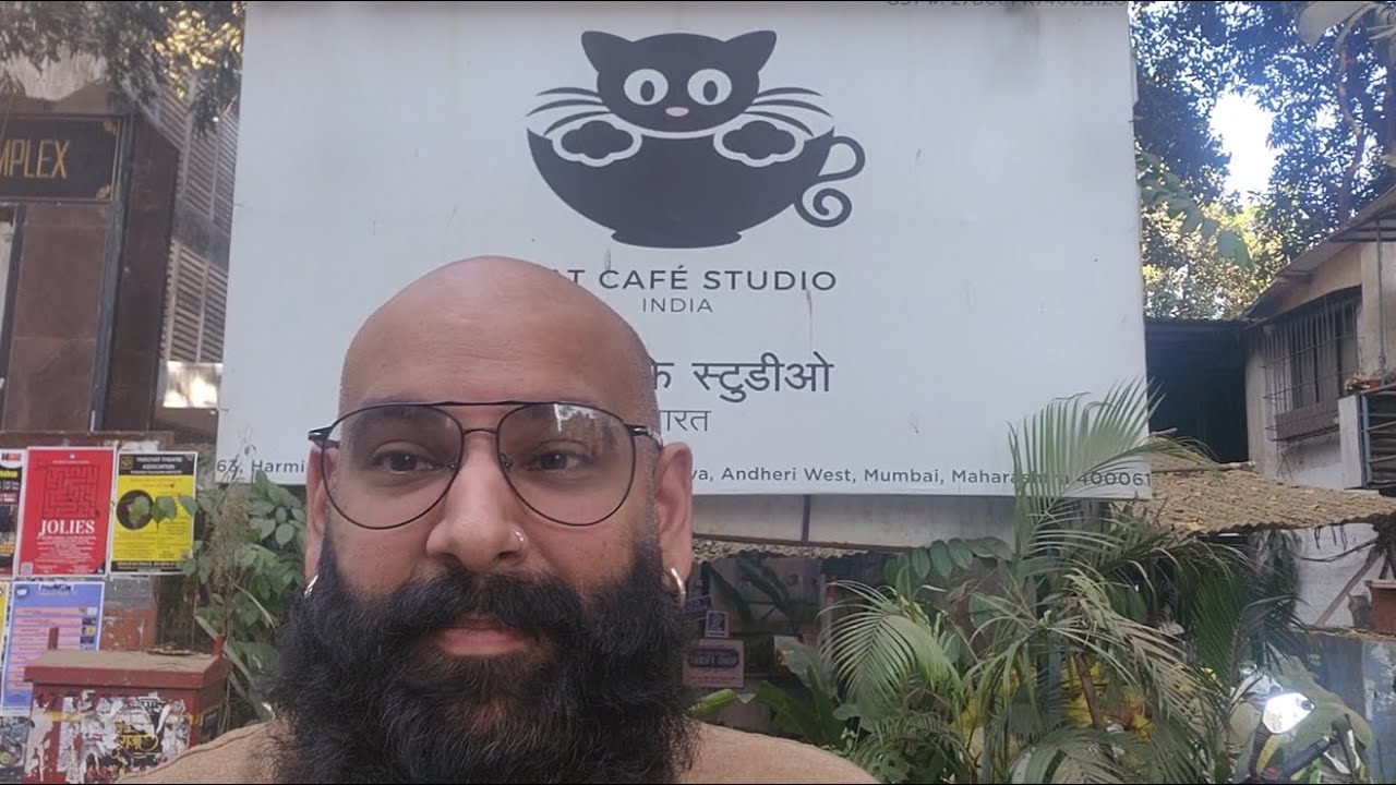 Mumbai's Cat Café Studio - મુંબઈની બિલાડી કેફે સ્ટુડિયો