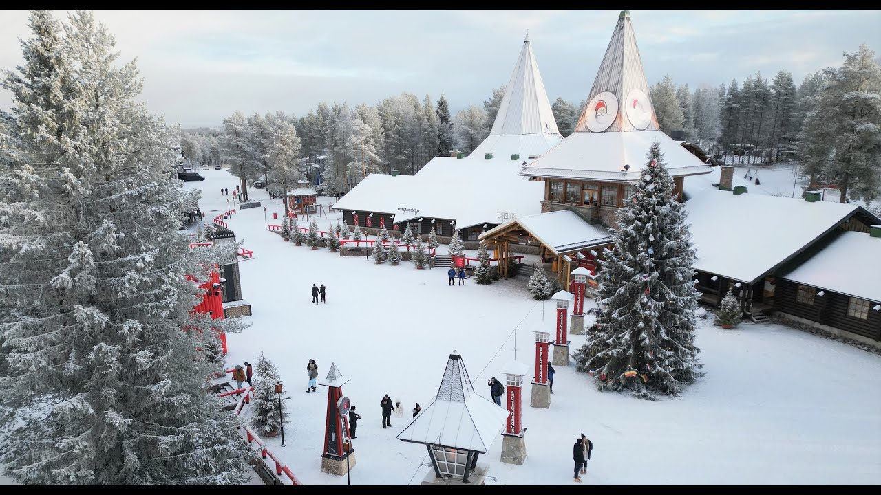 winter-kommt-zum-weihnachtsmann-weihnachtsmanndorf-schnee-im-rovaniemi