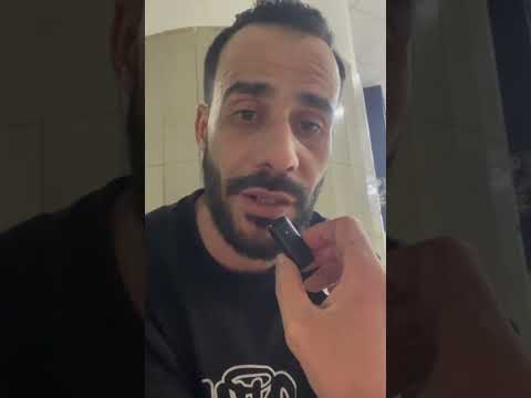 قاللها دوري دارت بصح صاي أكدولي على العرڤ لي كاتب حرف  في راسي ههههه كرييثا