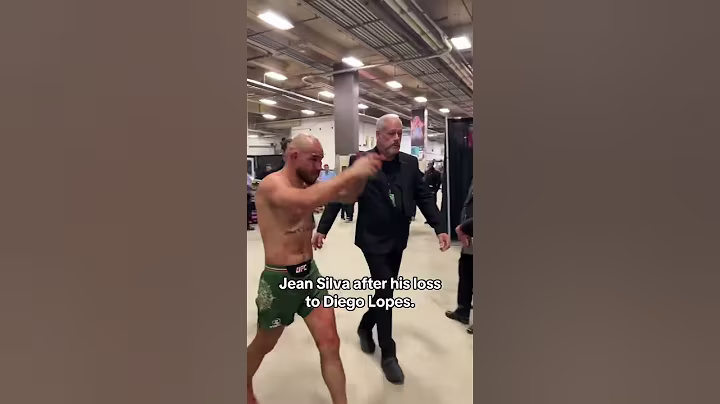 Jean Silva backstage at #NocheUFC