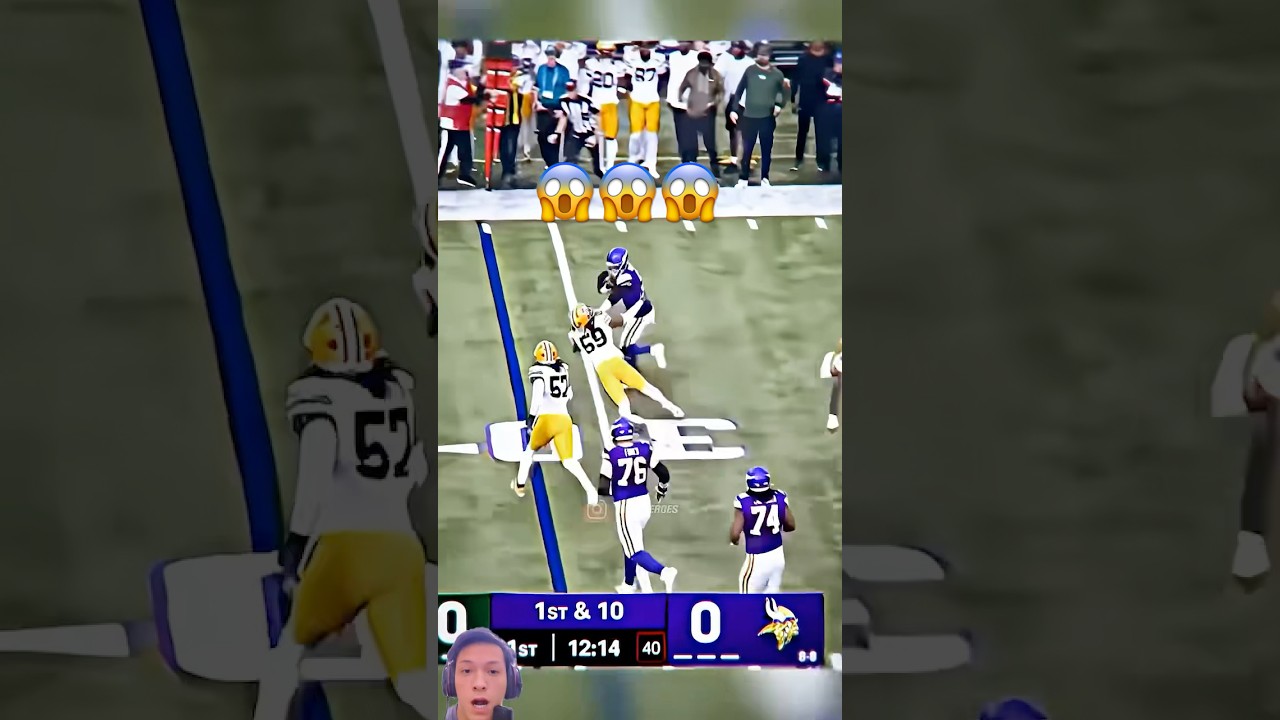 One-Hand Stiff Arm Then Chaos 😤 