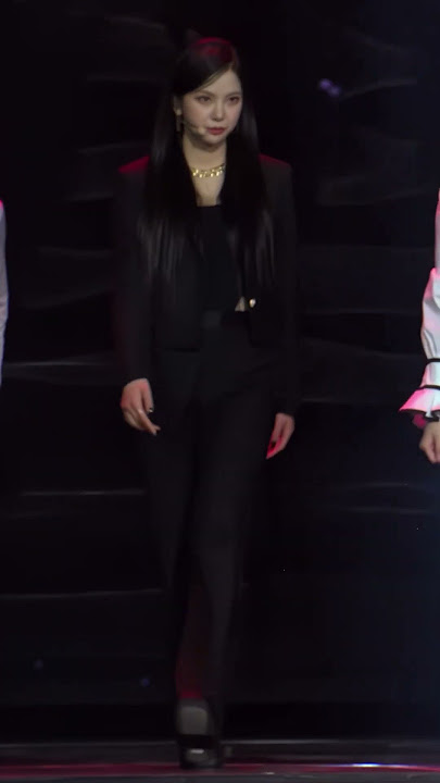 Yujin's Powerful Walk @ 2022 KBS Song Festival [221216] #shorts