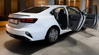 Kia Cerato (2024)  Beautiful Sedan details