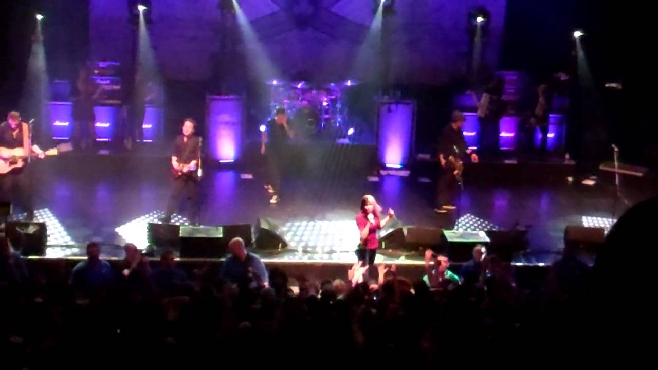 Dropkick Murphys Dirty Glass Live