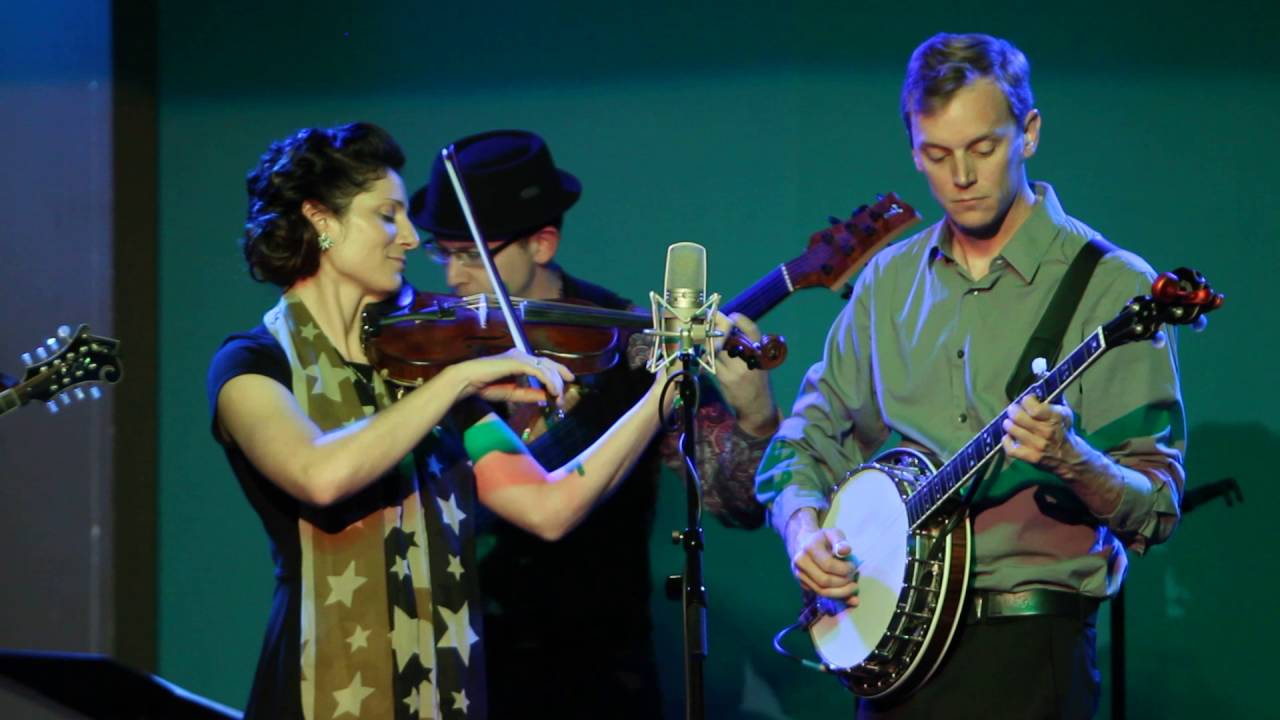 Sundown - Hank, Pattie & The Current - King’s Barcade