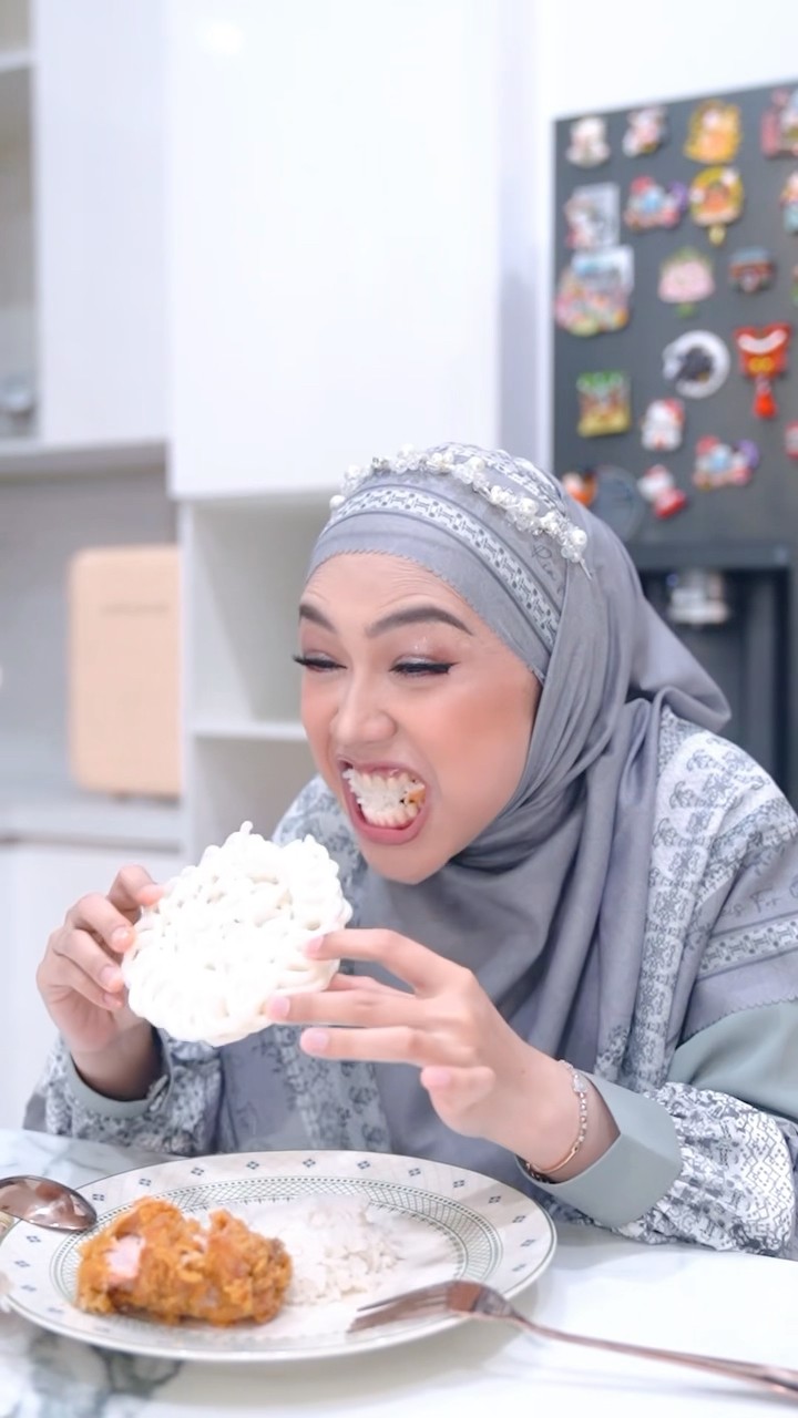 Adegan yang hanya bisa dilakukan oleh orang profesional.. Wkwk #riaricis