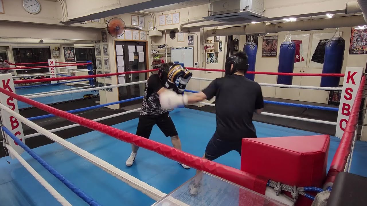 合わせて101歳おやじファイタースパーリング・白47歳63kg vs 黒53歳