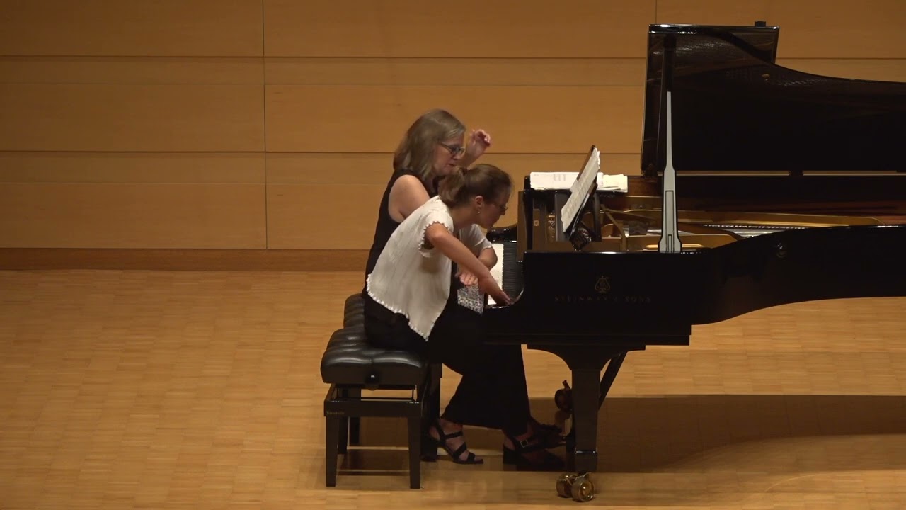 György Kurtág, "Fog Canon"