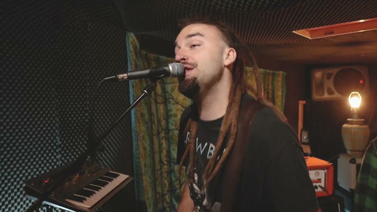 Molton Grove - DWWMI