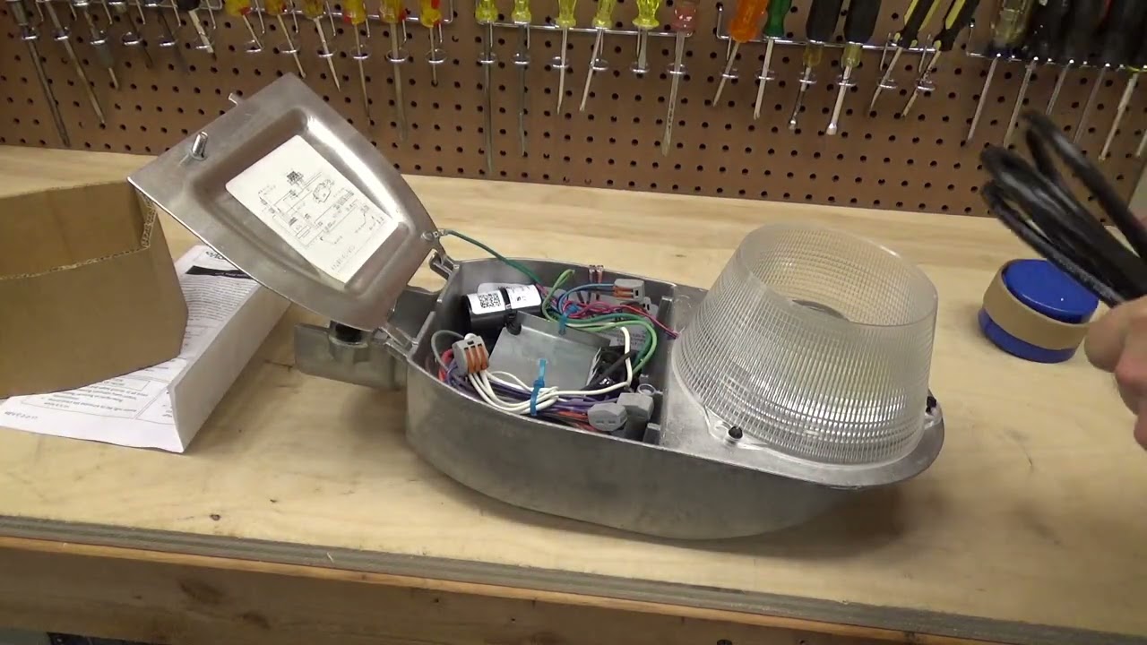 American Electric LED Street Light WL1 A PRM D3 MP TL P7 DL RFD260710 | Initial Checkout