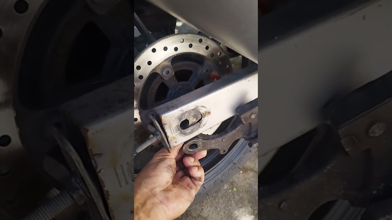 Freio traseiro fazendo barulho ou freando sozinho. Fazer 250 ou outra moto.