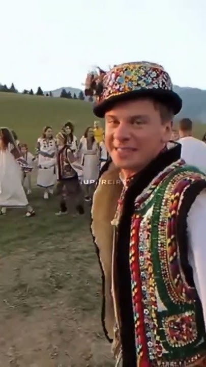 Дмитро Комаров світ на виворіт 💙💛 - YouTube