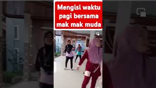 senam pagi di balai desa bersama mak mak muda