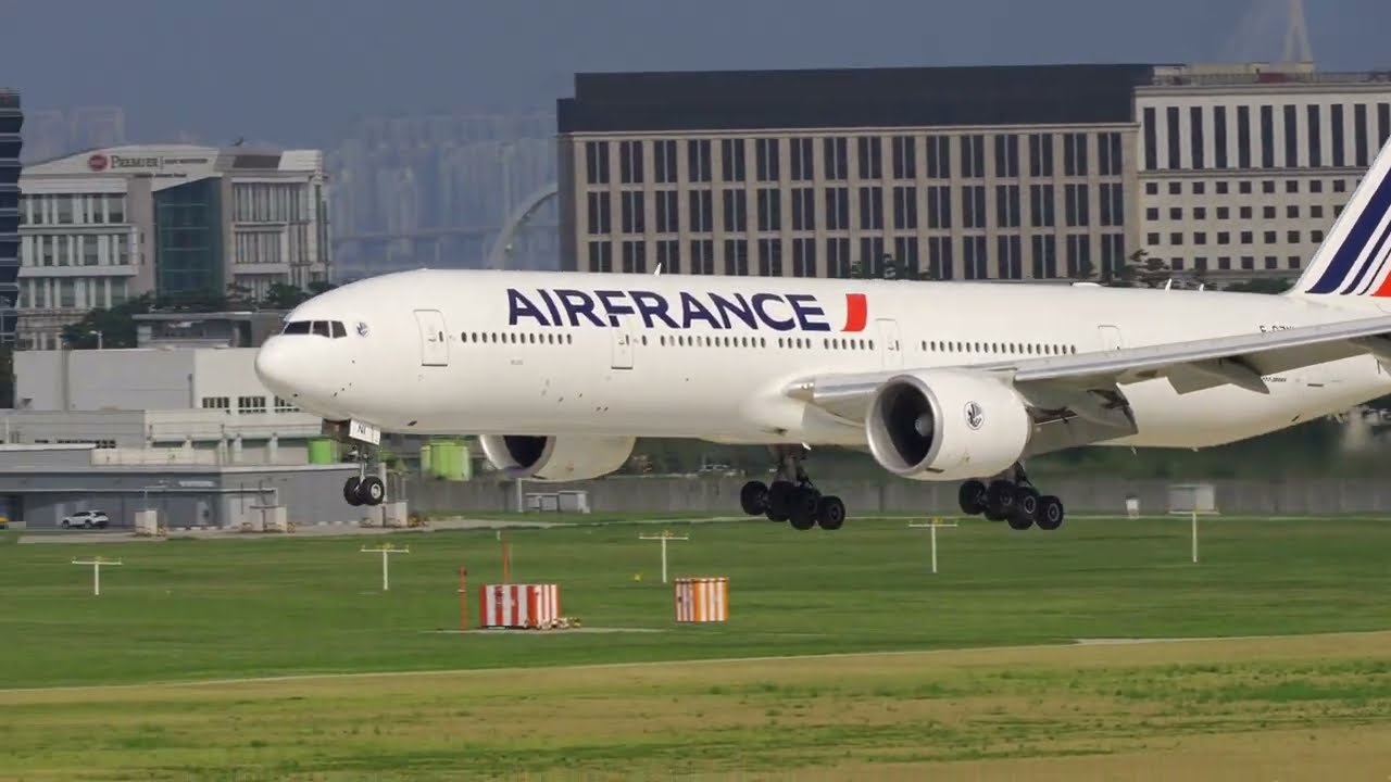 Air France 777 Asiana A350 Korean Air A330 Slow motion landings