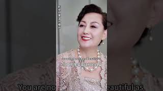 Ibu mertua ganti pengantin! Selingkuhan naik, pintu ditendang—tiga kakak kuat lindungi adik.