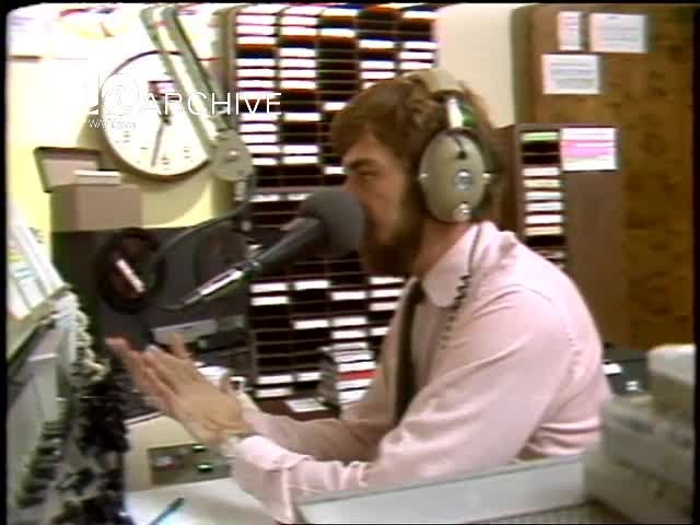 WAVY Archive: 1982 Z104 Radio Contests and Telephone Lines - YouTube