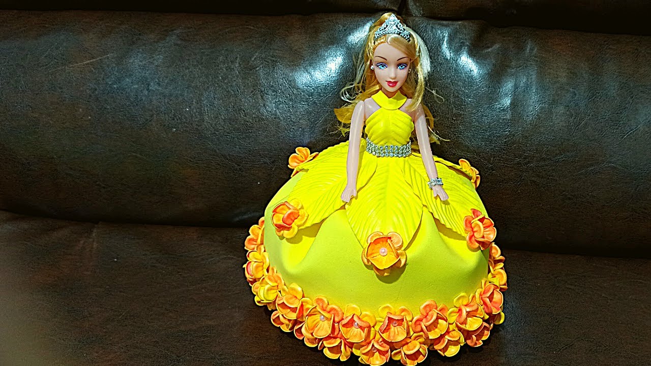 Nova técnica de vestido rodado Bárbie  princesa com roupa de eva.