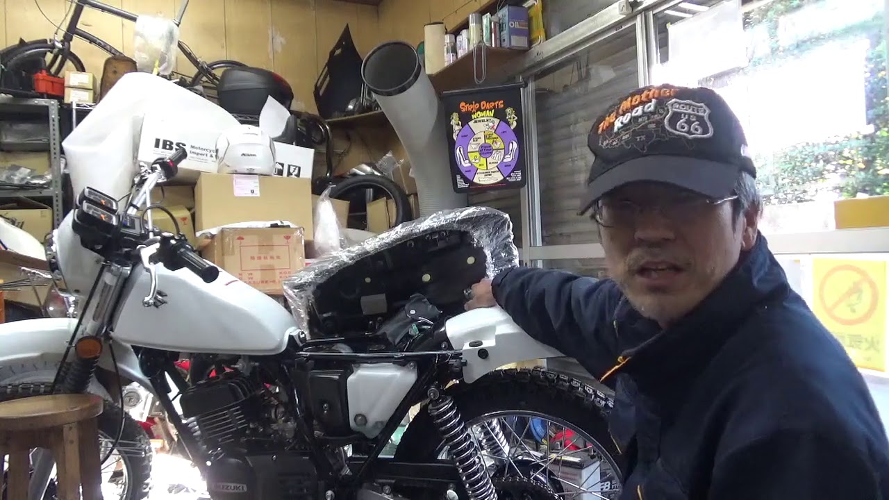 スズキ TS185ER 純正リアキャリアを取り付ける - YouTube