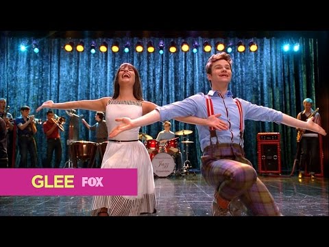 glee-ding-dong!-the-witch-is-dead-full-performance-(hd)