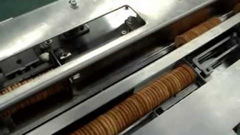 cookies packing machine,biscuits packing machine ,flow wrapper machine