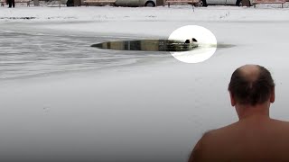 凍った池に落ちたかわいそうな犬をみんな無視。ヒヤヒヤしながら待っていると、ある男が現れる。