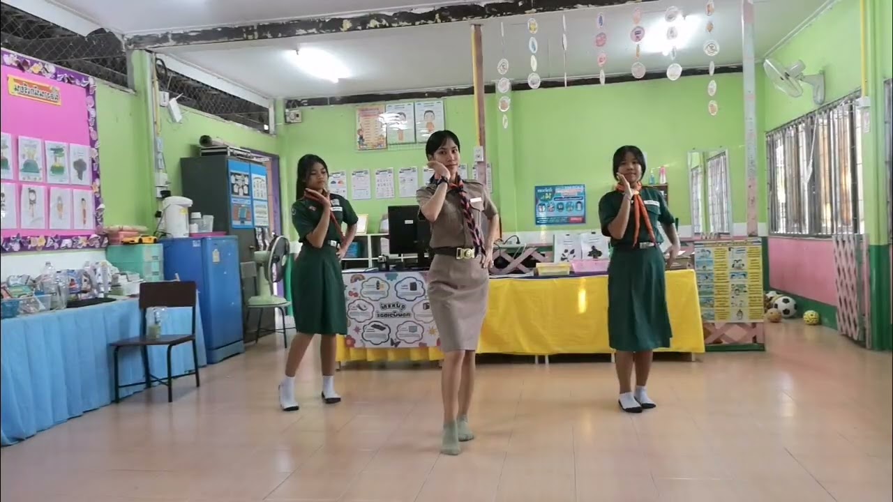 ผู้สาวซิ่นมัดหมี่ - ท่าเต้น